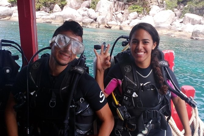 2 Days Diving Trip to Koh Tao Including 4 Dives and Accommodation - Arriving at Mae Haad and Meeting Scuba Birds