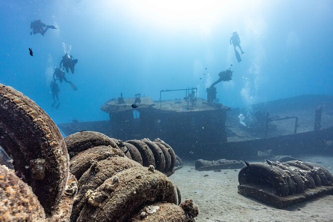 2-Tank Dive Featuring the Molokini Crater - The equipment rules are strict for a reason