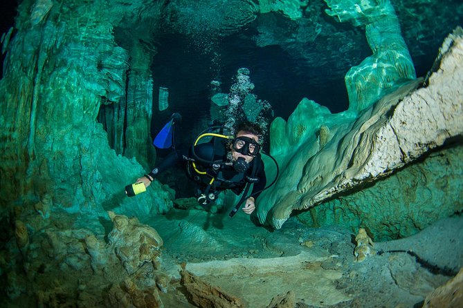 2 tanks Cenote Diving Adventure in Tulum for Certified Divers - Casa Cenote: an easy open-air first session