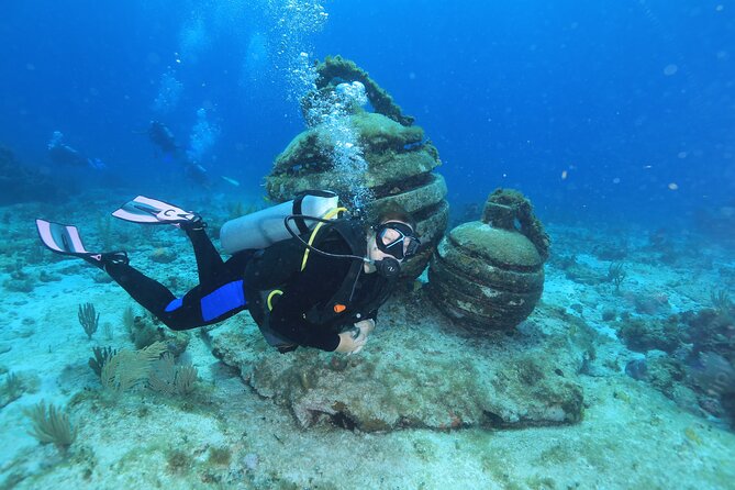 2 Tanks Dives Cancun Underwater Museum for Certified Divers - The first underwater stop: MUSA at 27 feet