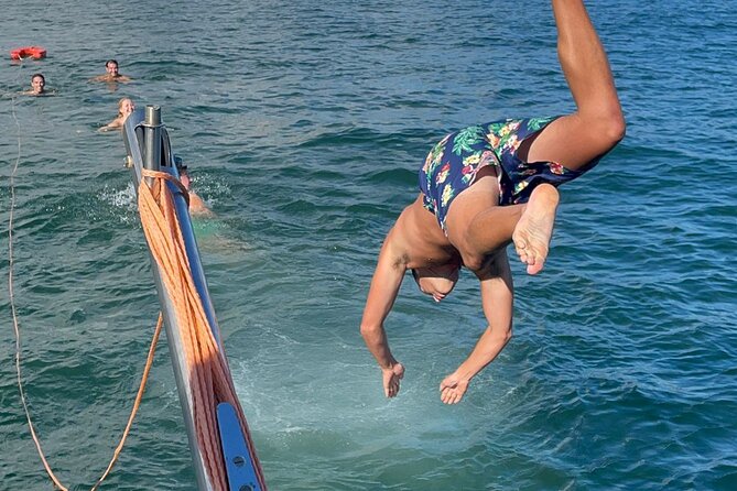 4 Hours Private Tour with Dives in Catamaran in Lisbon - What the private format is worth