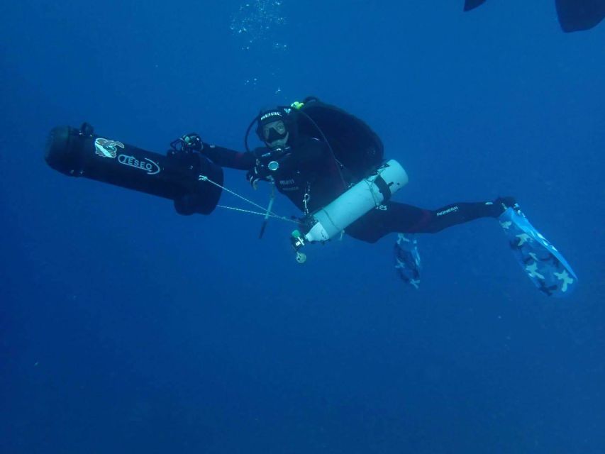 Aci Castello: Underwater Scooter Diving Tour - Equipment checks and the certification issue