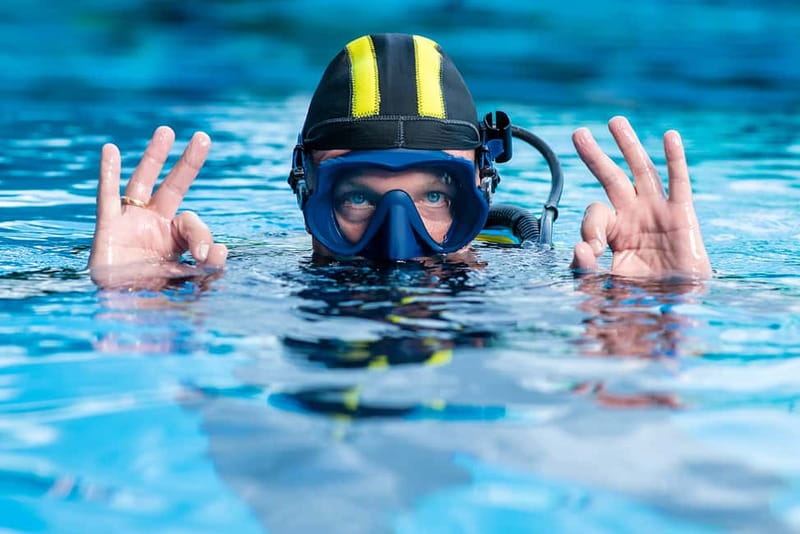 Alanya: Scuba Diving Tour with Lunch and Hotel Transfers - Boat size, group comfort, and staff support