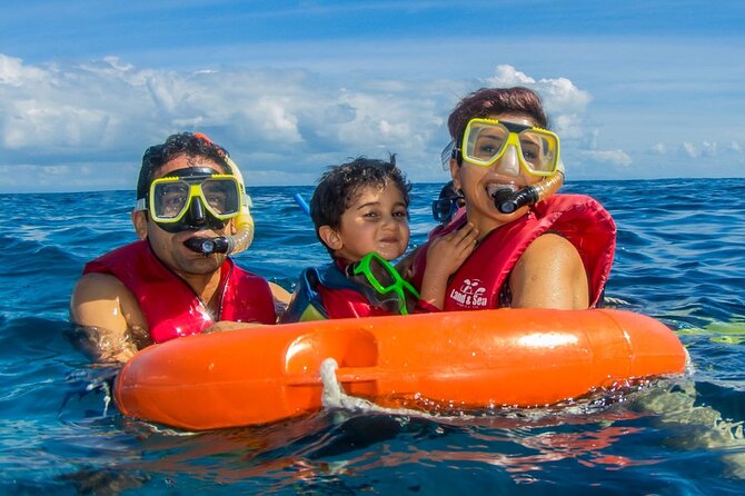 All Inclusive Great Barrier Reef Cruise w optional Scuba Diving - A full reef day from Cairns