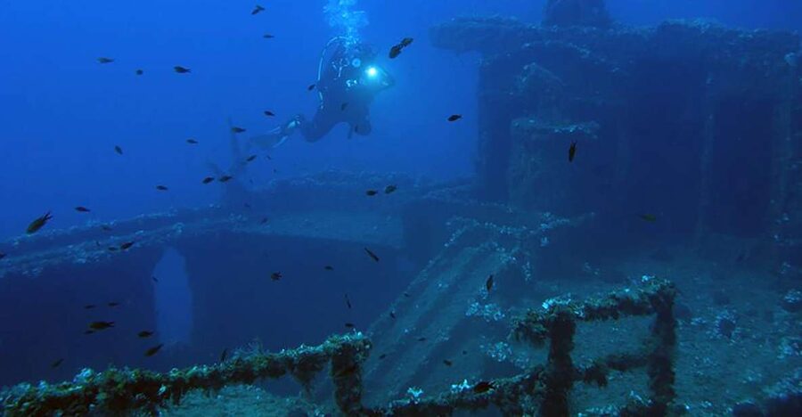 Athens: Adventure Dives in Nea Makri for Certified Divers - Key points at a glance