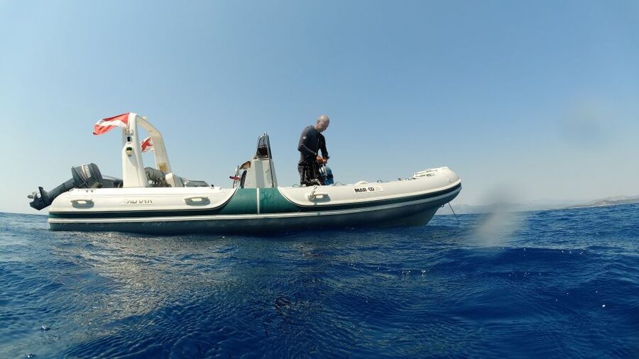 Athens: Adventure Dives in Nea Makri for Certified Divers - What the underwater sites offer