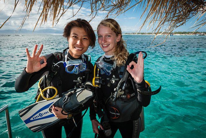 Bali Hai - PADI Advance Open Water Course in Lembongan - The required deep-water session