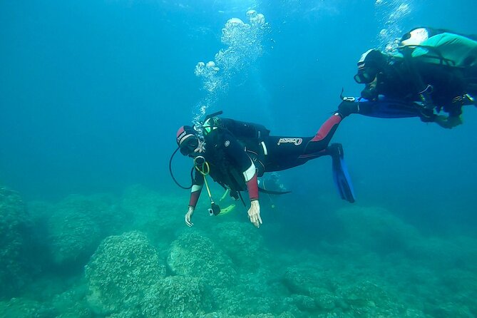 "Baptism of the Sea: Diving on the Island of Elba" - The dinghy ride to Elba’s sea sites