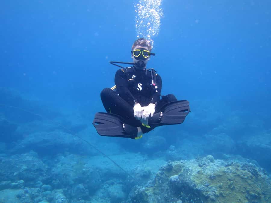 Blue Bay: LEARN TO DIVE TODAY with CORAL DIVING Team - The supervised open-water session in Mauritius