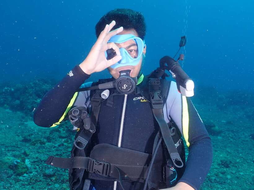 Boracay: Introduction to Scuba Diving Experience - Meeting at Station 1 and getting ready