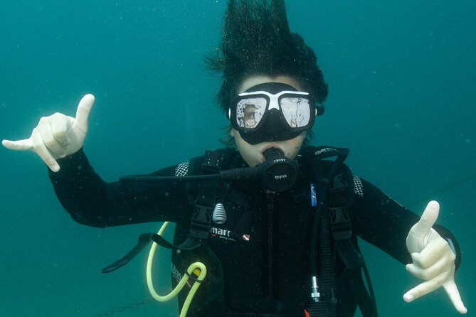 Cabo San Lucas 2 Tank Scuba Diving - Snacks, drinks, and the Cabo Arch stop