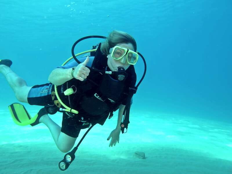 Cabo San Lucas: Beginners Diving Experience w/ Water & Snack - Key Points At A Glance