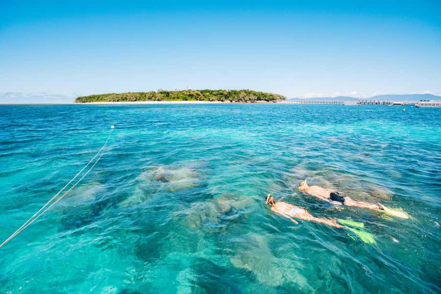 Cairns: Green Island and Seawalker Helmet Dive Combo - Reaching Green Island from Cairns