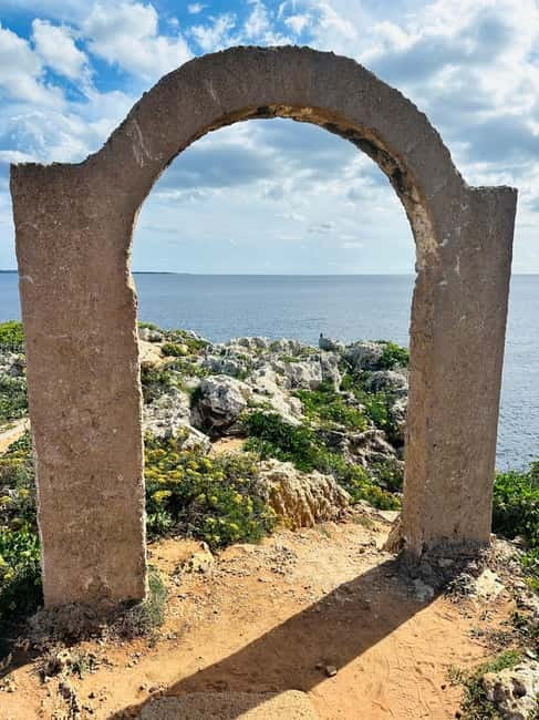 Cala en Blanes: Secret spots for the best dives with a local guide - Following the coast from Cala Blanca to Cala n’Forcat