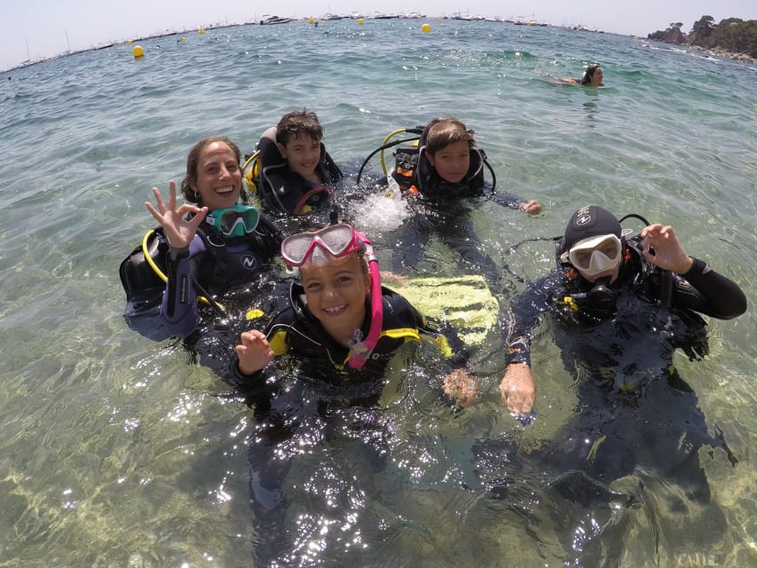 Calella de Palafrugell : Discover Scuba Diving Experience - First 25-minute session: learning to stay calm underwater