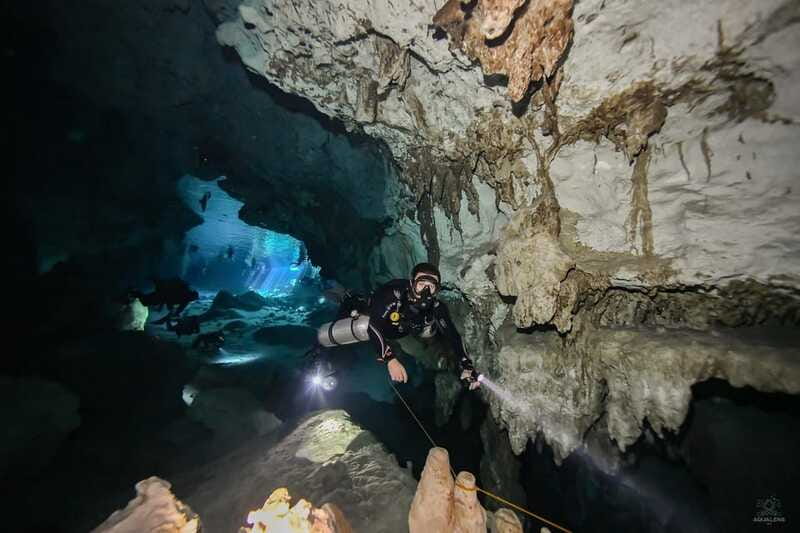 Cancun 2 Cenote Dives: The Pit & Dos Ojos - Certified Divers - Who should book this experience?