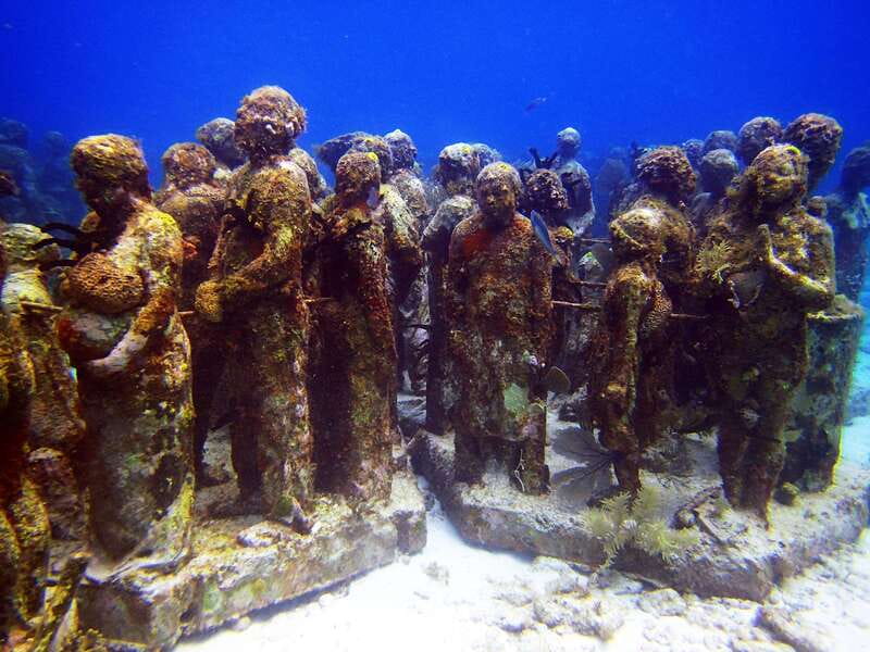 Cancun: 2-Tank Dive for Beginners with MUSA and Reef Dive - A natural reef for the second session