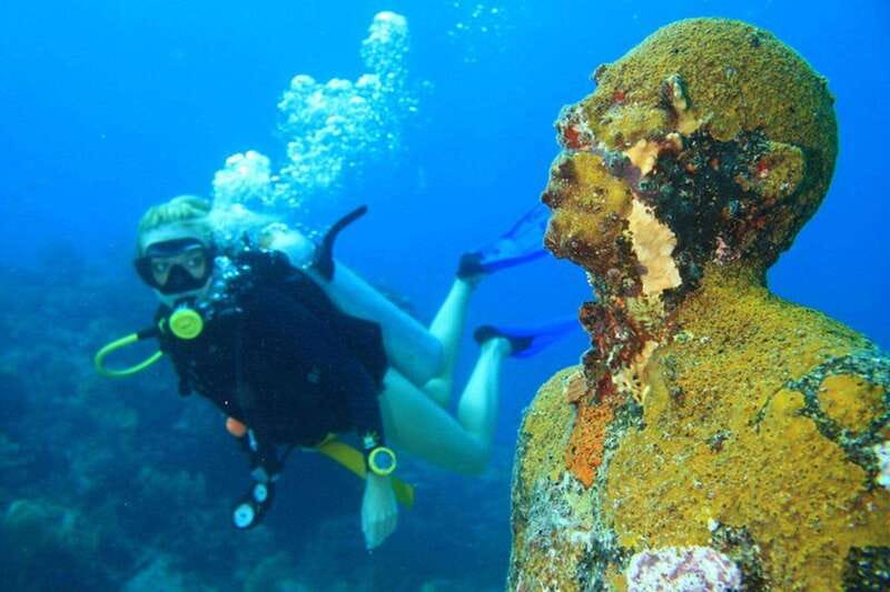Cancun: Dive Underwater Museum & Manchones Reef - The Boat Ride Toward Isla Mujeres