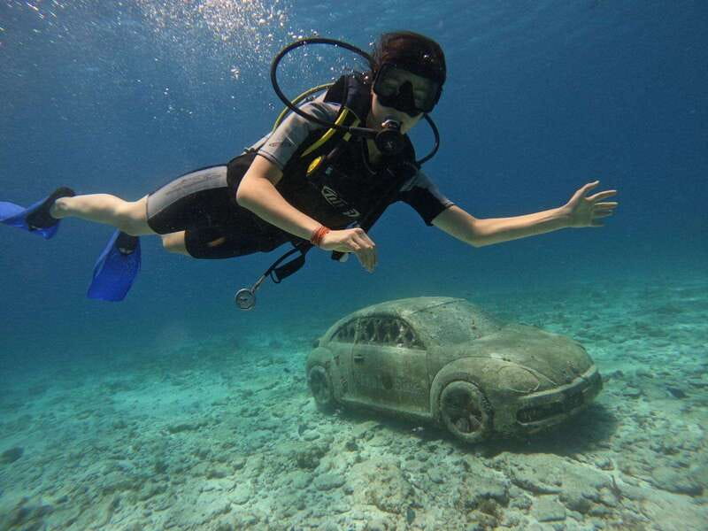 Cancun: Musa Underwater Museum & Reef Discover Scuba Diving - The speedboat ride to the museum