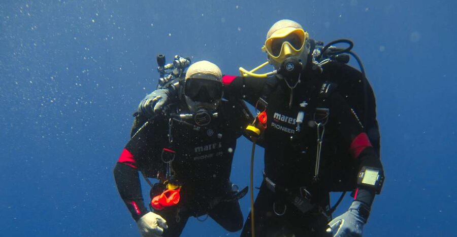 Catania: Gulf Scuba Diving Tour with Marine Biologist - Key points at a glance