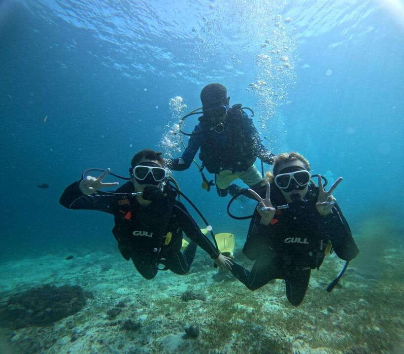 Cebu: Beach Scuba Diving Experience - A beach entry keeps the first experience simple