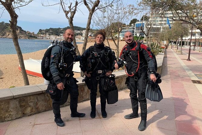 Costa Brava: Scuba Diving Tour, Lunch and a Visit to Tossa de Mar - Tossa de Mar’s walls from the sea