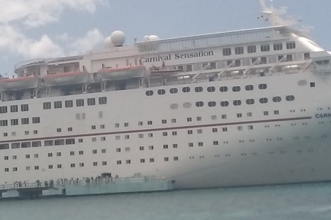 Discover Scuba Diving From Ocho Rios - Moving from practice water to the reef