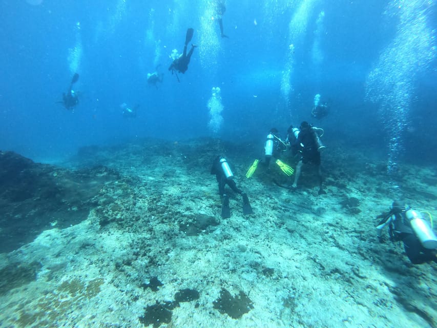 Discover Scuba Diving : Hikkaduwa : Scuba Diving - What to bring and what to leave behind