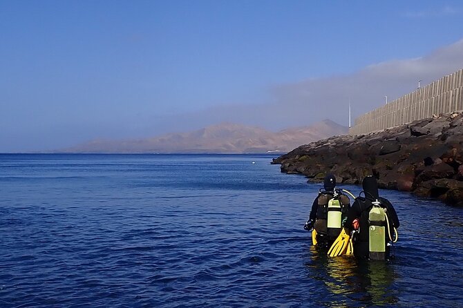 Discover Scuba Diving in Lanzarote (Costa Teguise) - What the $96.75 price includes