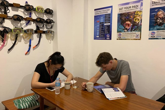 DiveGurus - Open Water Diver Course SSI/PADI - Instructor support is the main reason to consider it