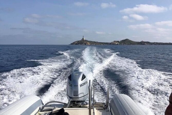 Diving baptism with cylinders (Introdive) at the Capo Carbonara Marine Protected Area - The boat ride and Island of Cavoli setting