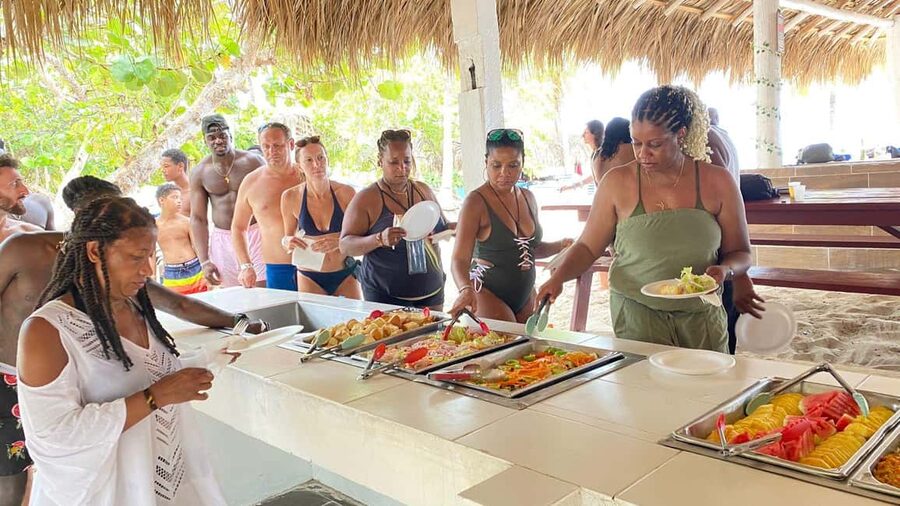 diving catalina island from punta cana - Boarding the catamaran for Catalina Island