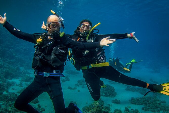 Diving Full Day 2 Stops Boat Trip For Beginners With Lunch and Transfer–Hurghada - The first underwater session: a careful start for beginners