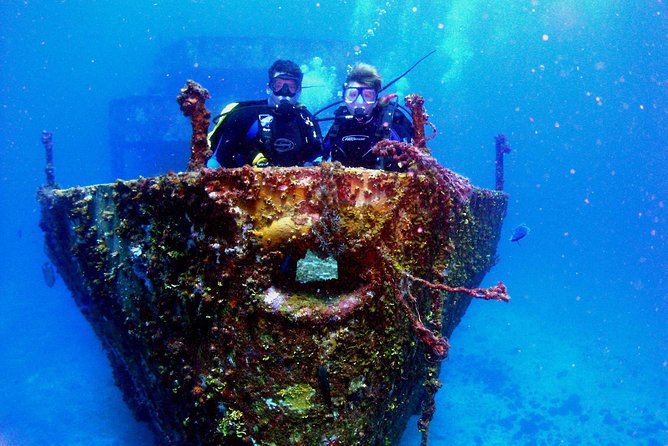 Diving in Cancun for Certified Divers | 2 Dives | All Inclusive - Boat time, seasickness, and the six-hour schedule