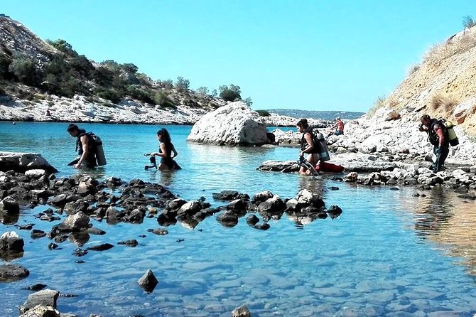 Double Shore Dive (certified divers) - Suiting Up for Two Shore Entries
