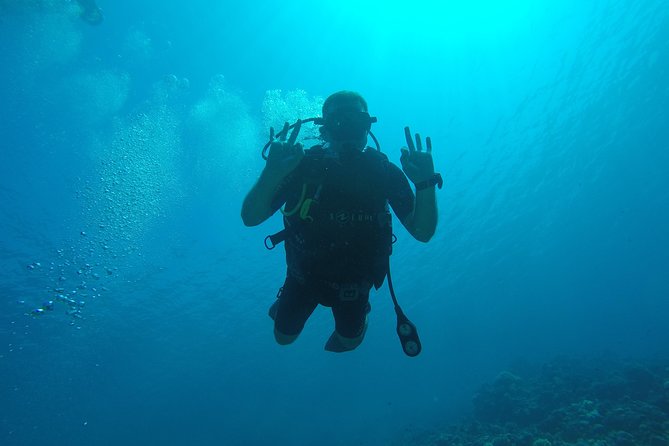 DSD "Discover Scuba Diving" (Min Age 10 Years) - Meeting the Instructors and Getting Comfortable