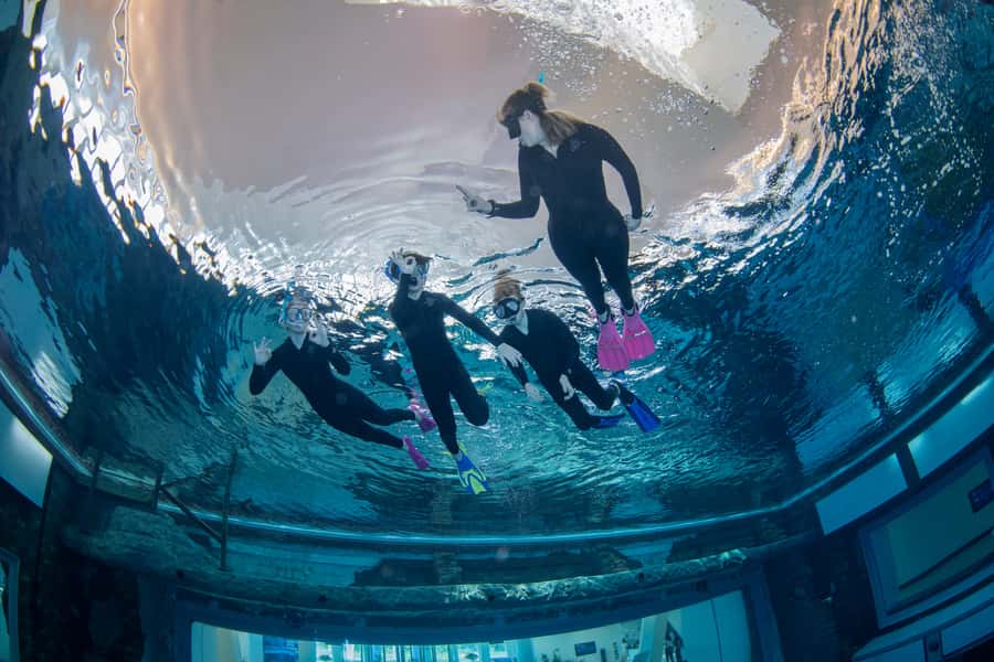 Dubai: Snorkeling at Deep Dive World's Deepest Pool - Arriving at the 60-meter pool in Dubai