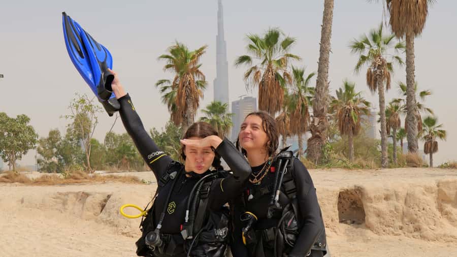 Dubai: VIP Private Scuba Dive with Free Hotel Transfer - What the ratings suggest about the experience