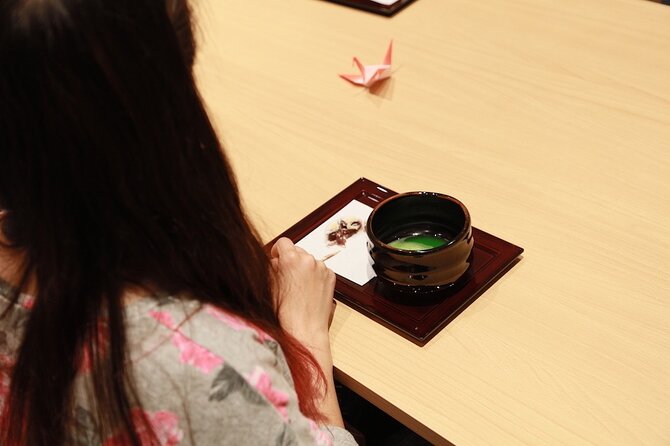 EDOCCO Tea House–A Quick Dive into Japanese Traditional Culture - Origami that works well for families