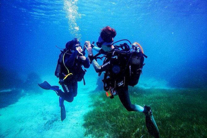 First Experience Scuba Diving - The first training session at a maximum of 5 meters