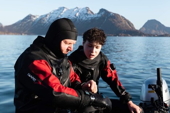 First Time Diver Scuba Experience - Starting in Ballstad with a small group