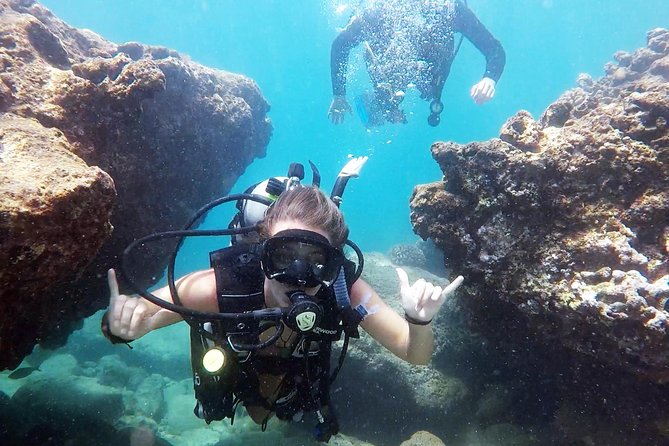First-Time Scuba Diving in Honolulu + Free Videos - Meeting at Magic Island Lagoon