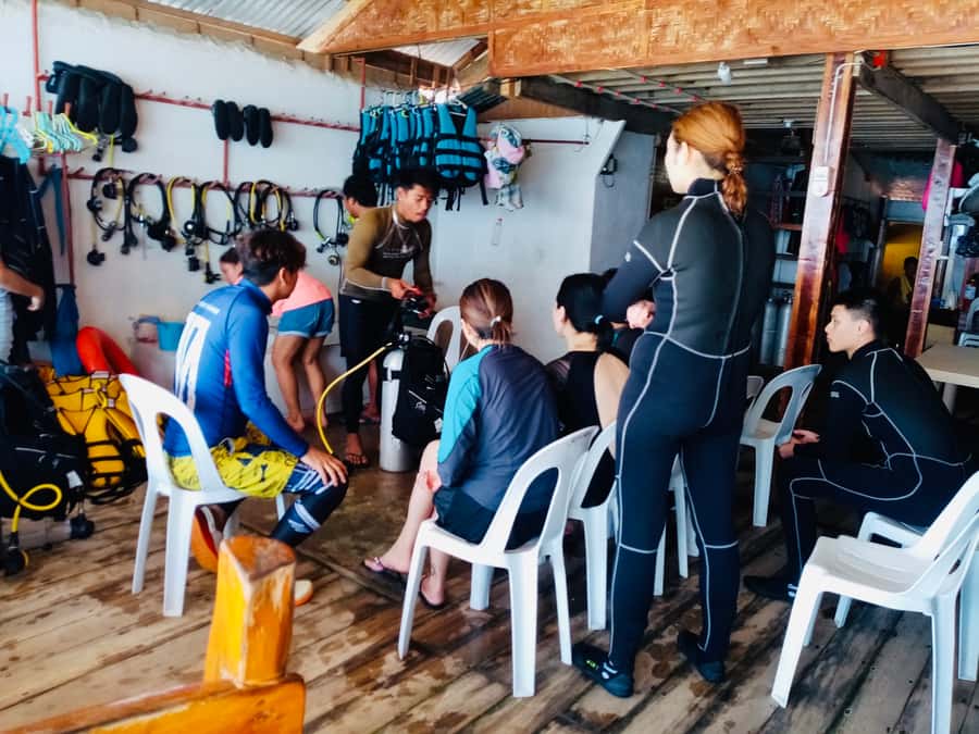 From Cebu City: Scuba Diving with Whale Sharks Trip in Oslob - Learning the basics before entering the water