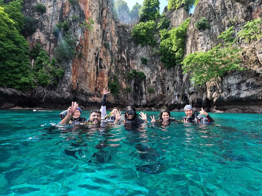 From Phi Phi: Beginner Scuba Diving Day Trip with 2 Dives - From Phi Phi Pier to the first reef