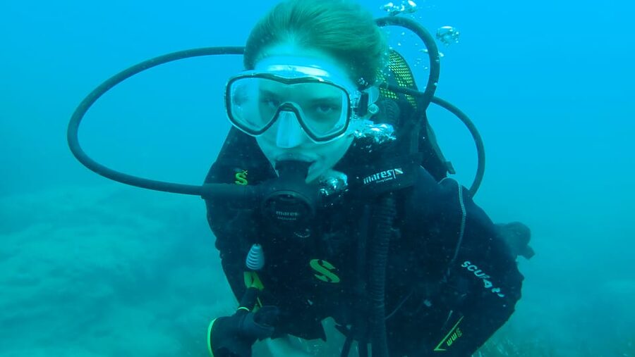 From Side: Guided Scuba Diving in Alanya w/ Lunch & Transfer - The break between sessions