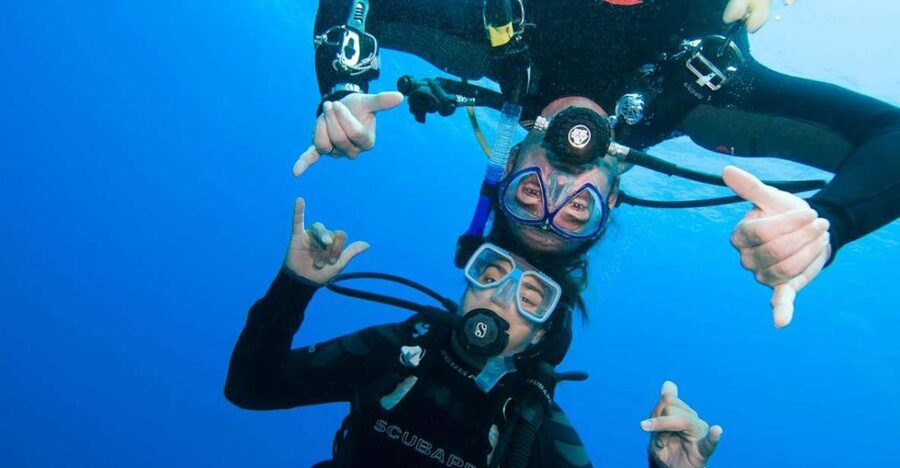 Gran Canaria: Scuba Diving for Beginners - The first lesson: equipment, signals, and safety