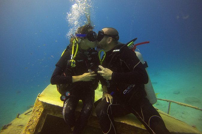 Guided Padi Discover Scuba Diving for Non-Certified Divers - Timing your flight around the session