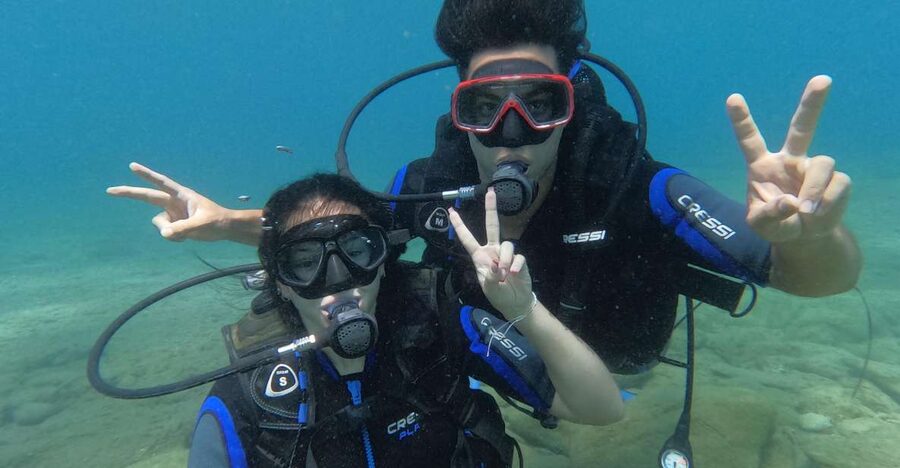 Heraklion: Scuba Diving Experience for Beginners _Beach - Getting Fitted With Equipment