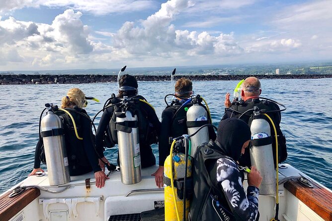 Hilo's Remote Tropical Reef 2 Tank Boat Dive - Crew care and boat comfort