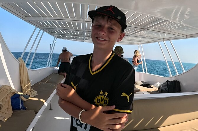 Hurghada Diving Adventure one Day with two Dives Boat Trip - A 7-Hour Day That Starts at 8:30